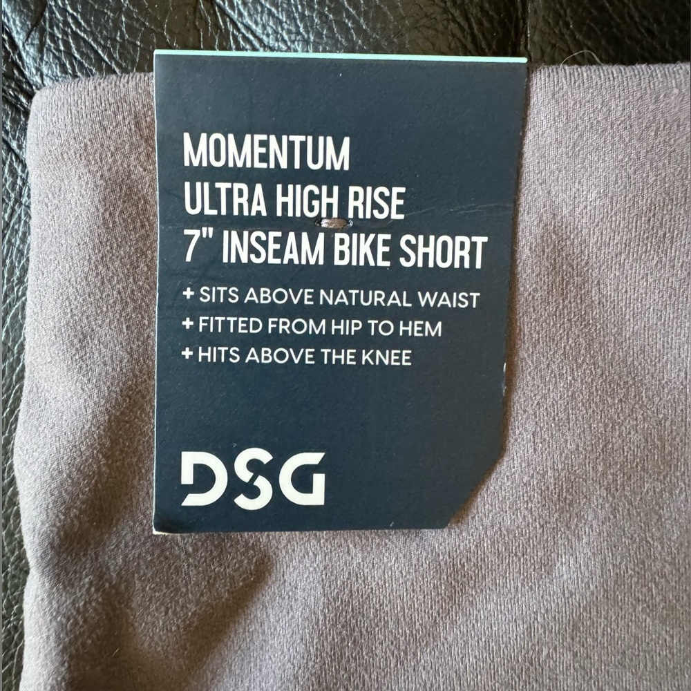 🆕 NWT 7” inseam DSG biker legging